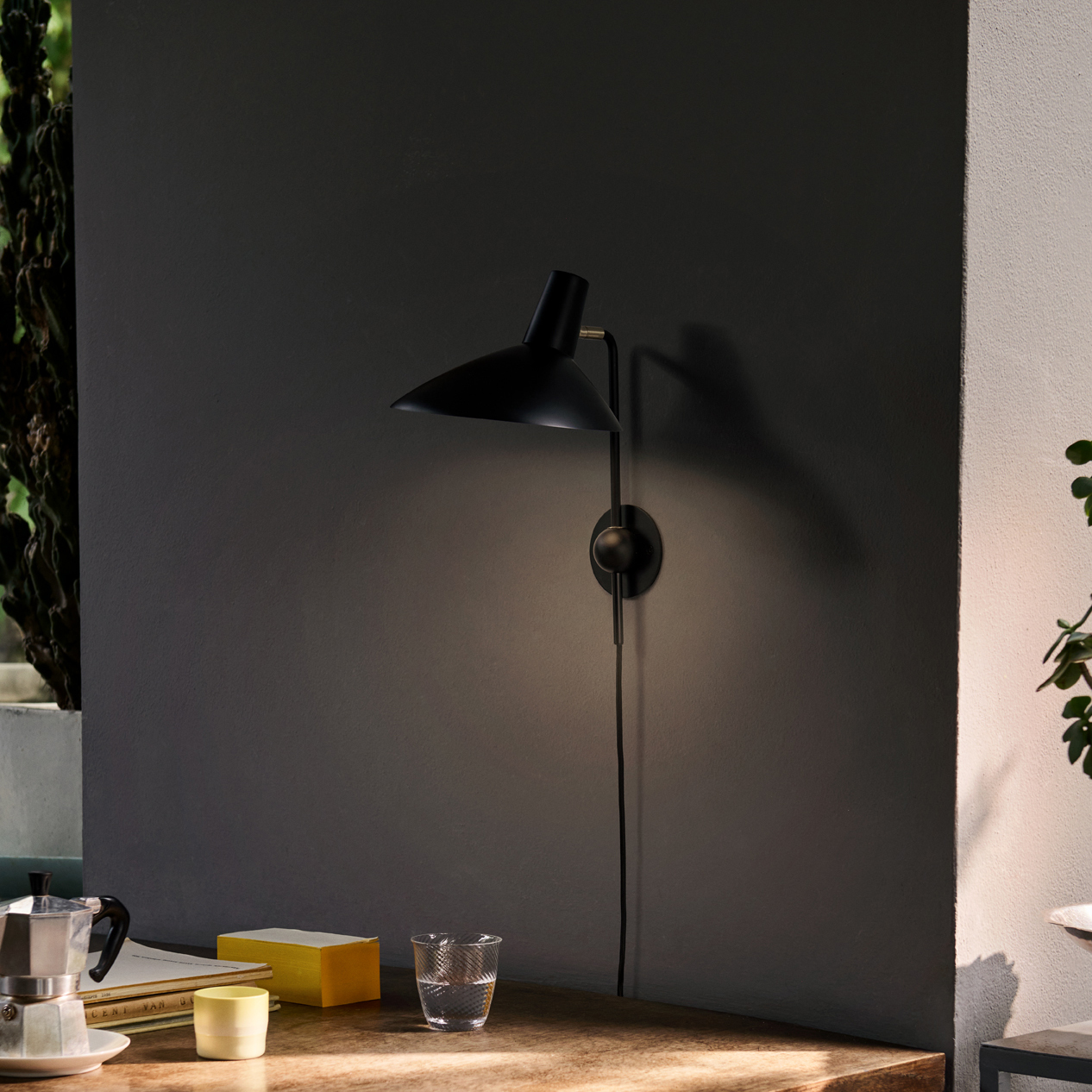 ATD_Retail_2024_Collect-Glass-SC78_Tripod-HM12