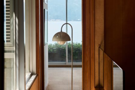Mise en situation Lampadaire Flowerpot gris beige