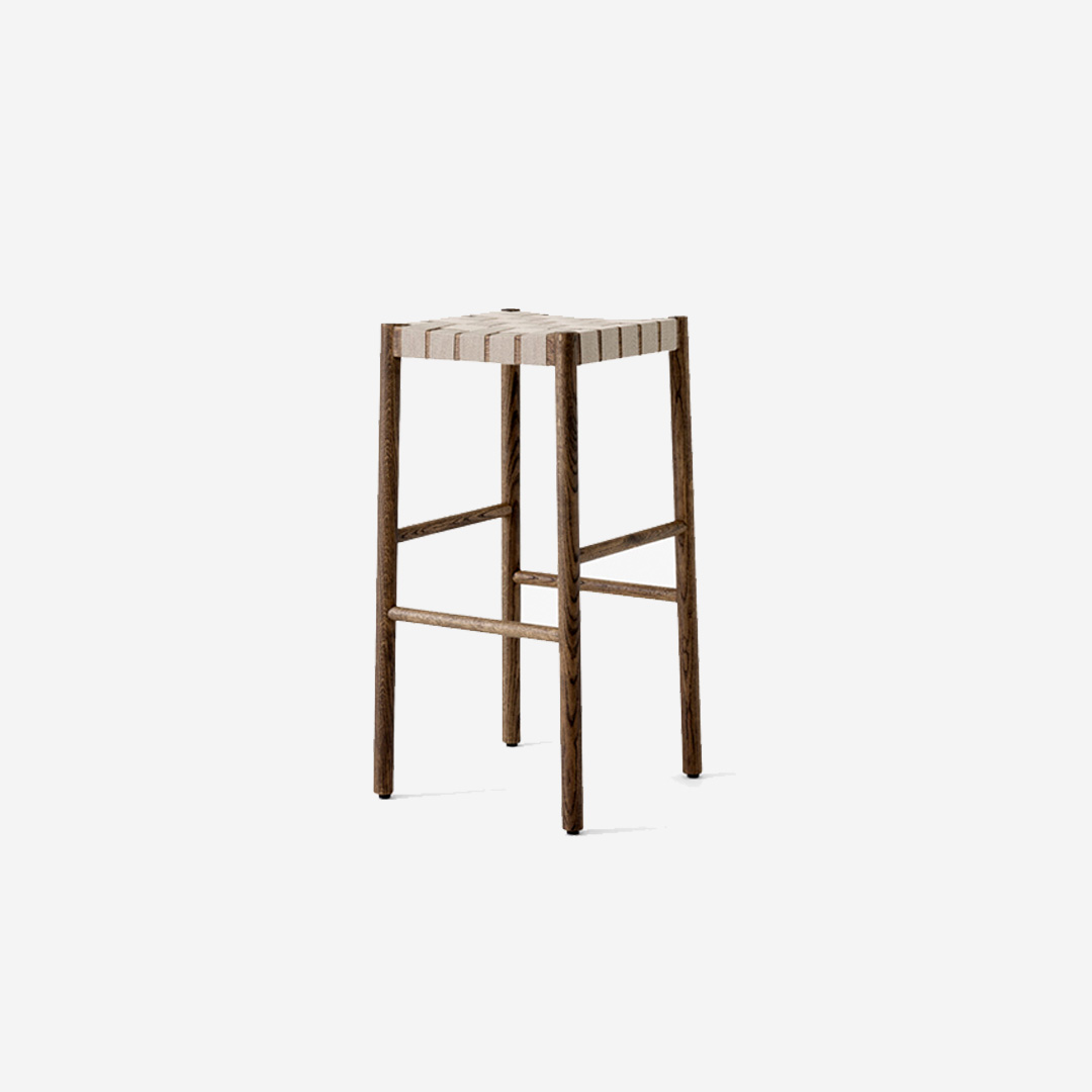Betty-TK8_Smoked-w.-natural-webbing_angled-front-1200x1600