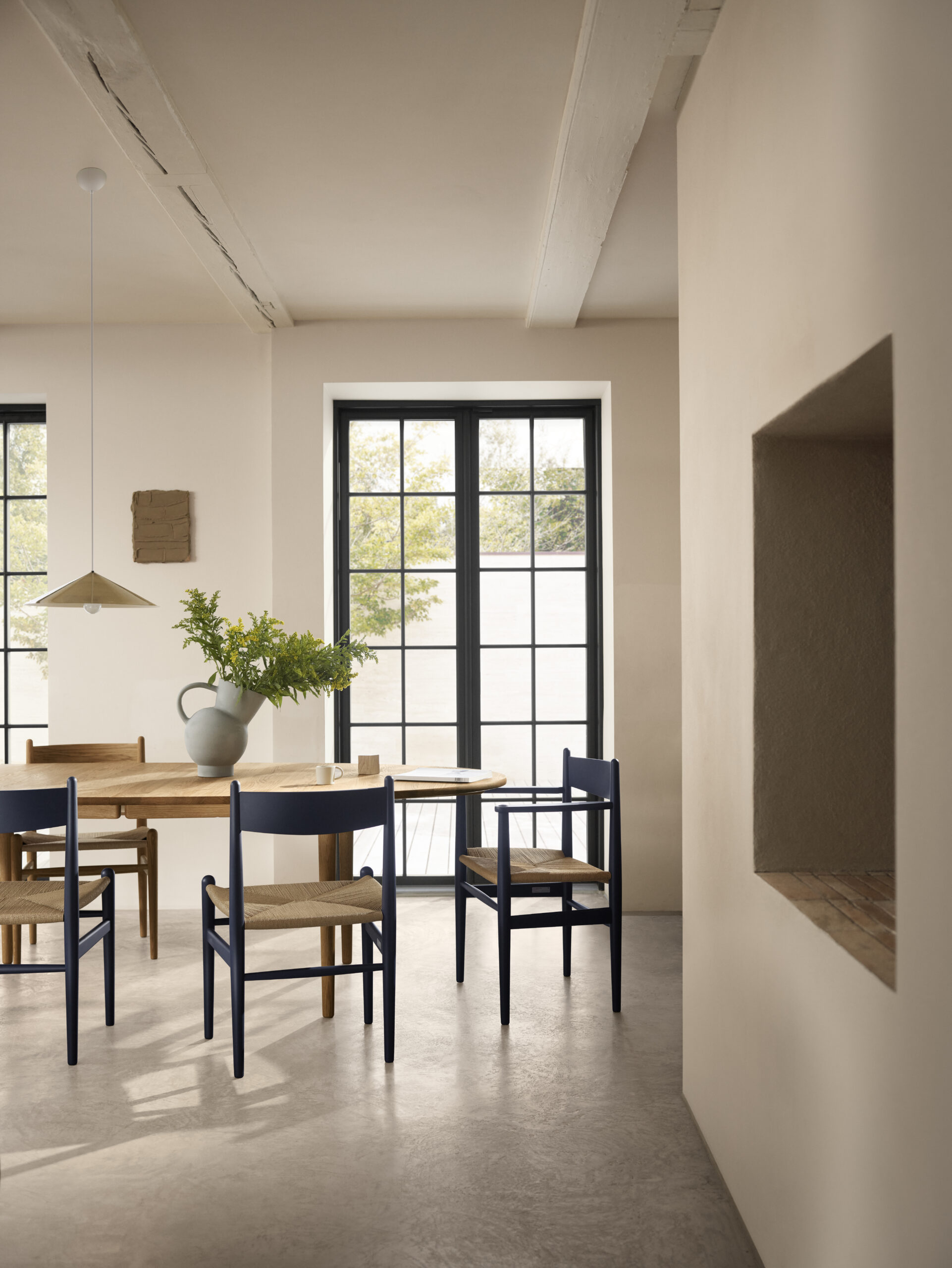 CH36_CH37_oak_blue_CH36_oak_oil_papercord_natural_CH339_oak_oil_BT1001_brass_v1 (1)