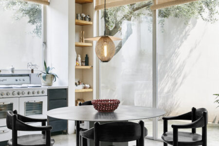 Mise en situation Daumiller Armchair pin noir