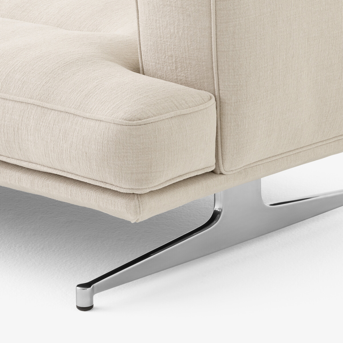 Inland-Corner-Sofa-AV41_Polished-Aluminium-w.-Cifrado-221_detail-1200x1600
