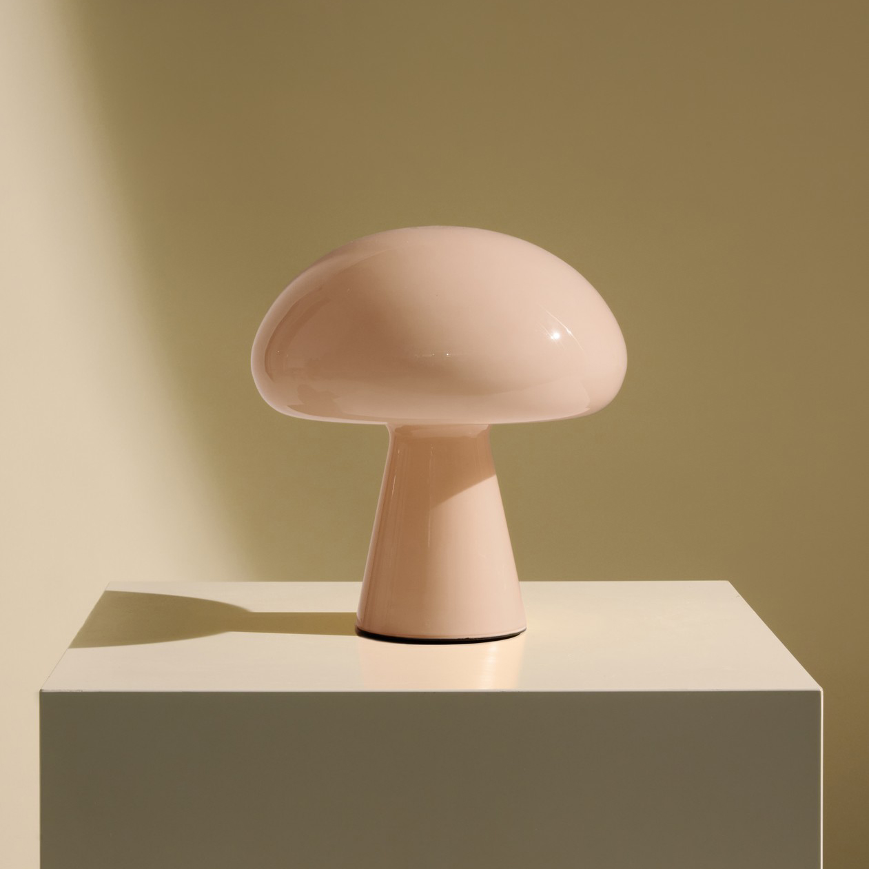 Obello_Opal_GUBI_Spring 2026_03